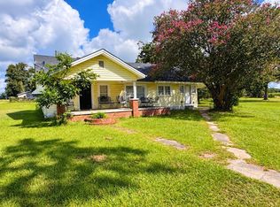 2010 Pt Salter Rd, Poulan, GA 31781