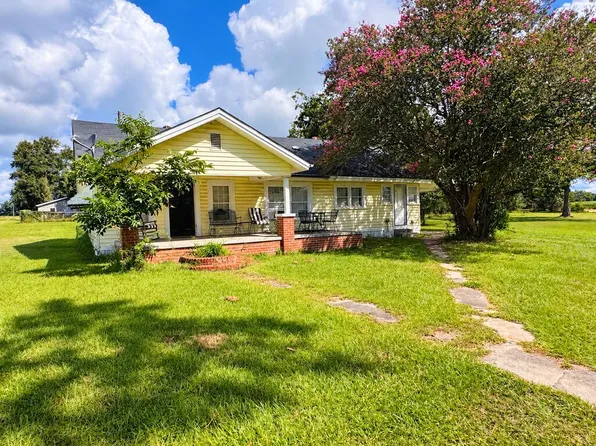 2010 Pt Salter Rd, Poulan, GA 31781