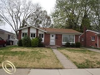 2nd image of 8260 Margaret St