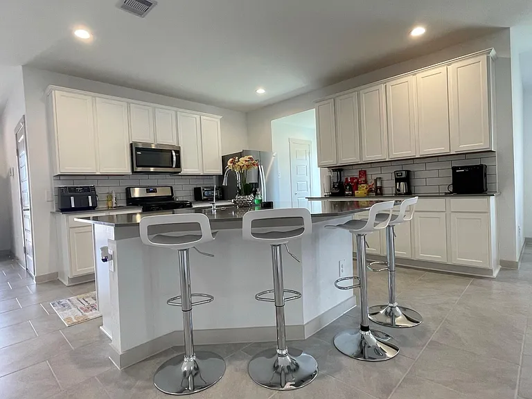 3902 Itzle Island Ct — Photo 20