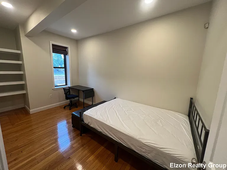 2021 Commonwealth Ave #A — Photo 6