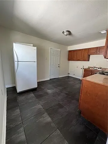3002 Americus St — Photo 7