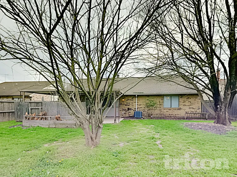 510 Carl C Senter St — Photo 15