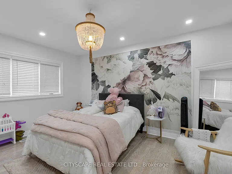6421 Donway Dr — Photo 27