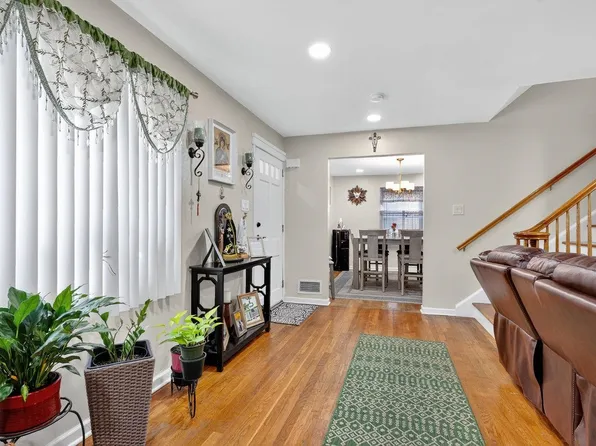 870 Passaic Avenue image 5 of 25