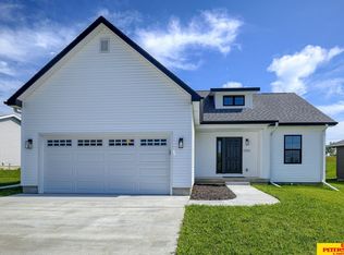 2956 Ravae Ln, Blair, NE 68008