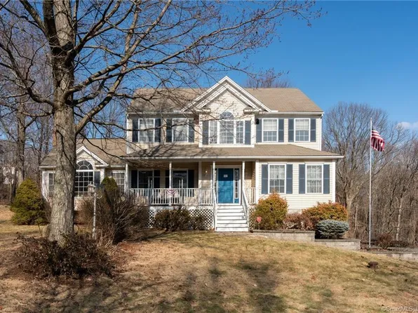 3 Marian Lane, Oxford, CT 06478