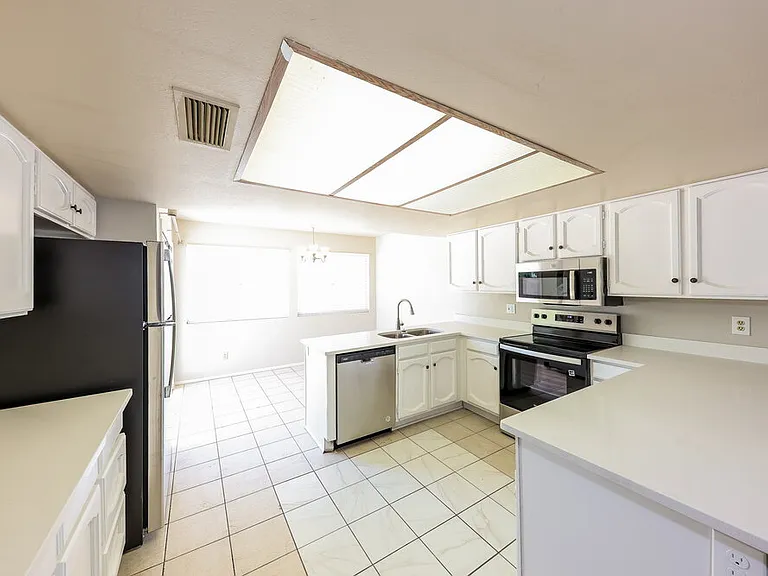 4323 W Piute Ave — Photo 9