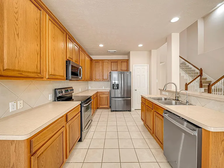 18106 Linden Forest Ln — Photo 12