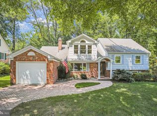 1940 Foxhall Rd, Mc Lean, VA 22101