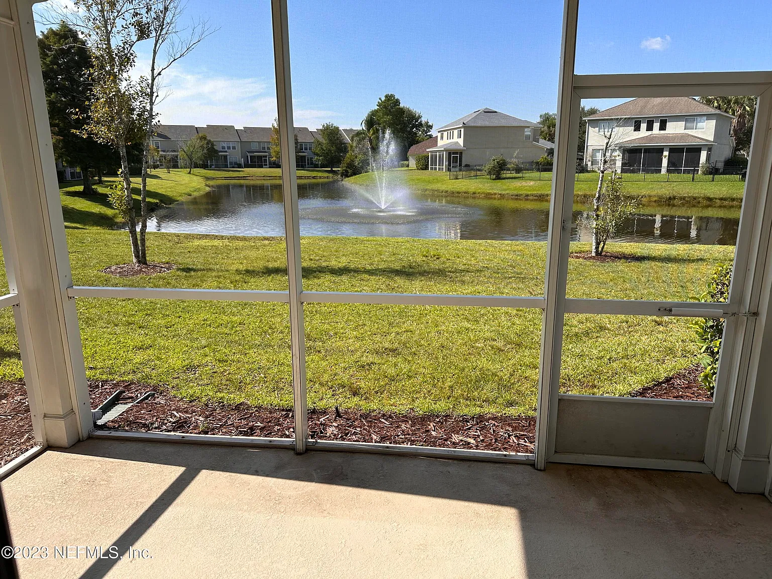 3 bed, 2.5 bath, 1678 sqft, $2,200 — Photo 2