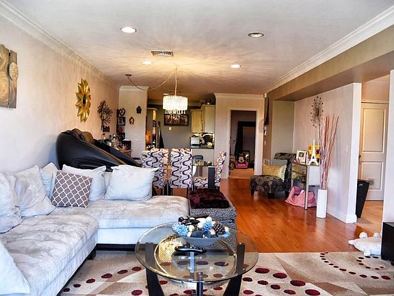 5th image of 142 Bigelow St Unit 103