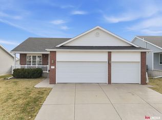 2440 NW 45th St, Lincoln, NE 68524