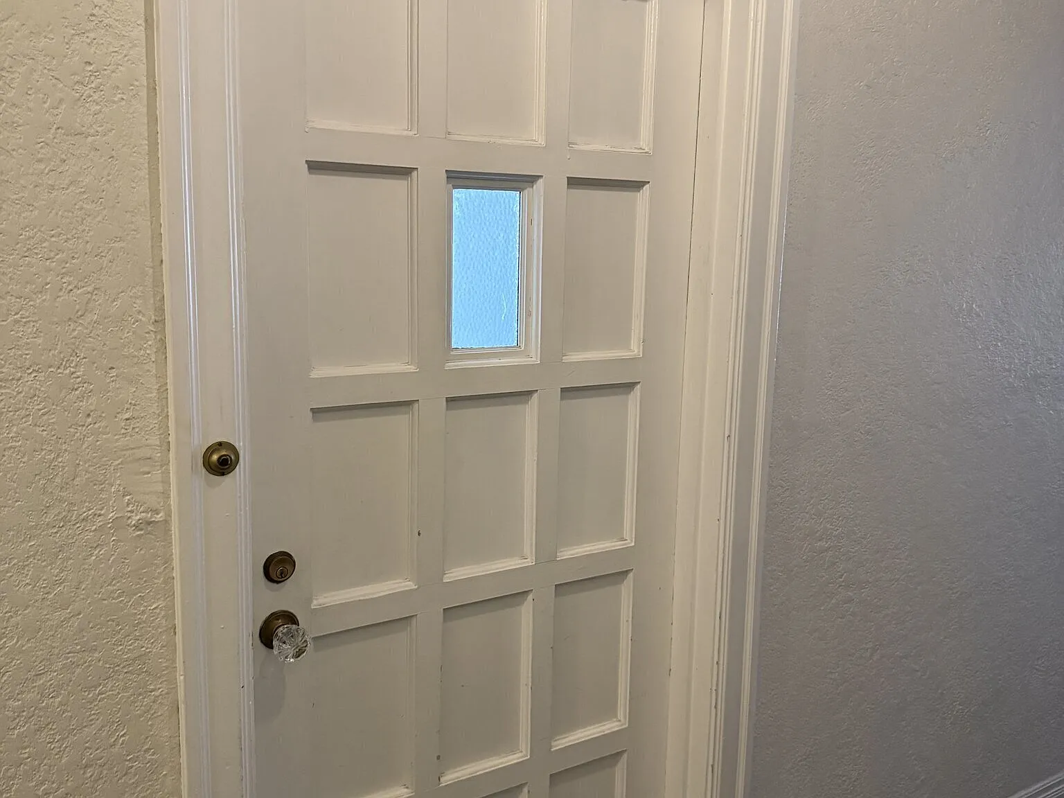 Bright Updated Studio in Downtown Palo Alto Staller Court — Photo 2