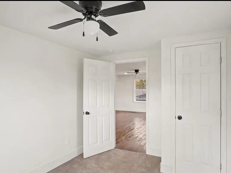 1109 Price St — Photo 12