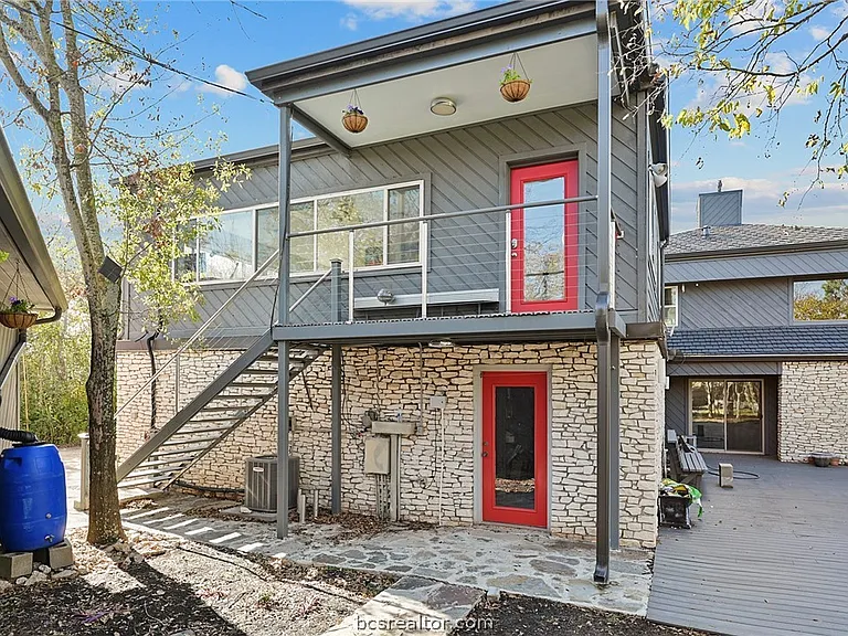 1203 Munson Ave #B — Photo 1