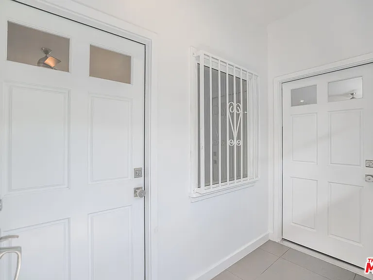 31 Breeze Ave #B — Photo 10