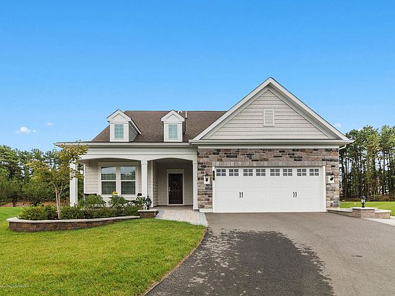 2nd image of 70 Aylesford Ln