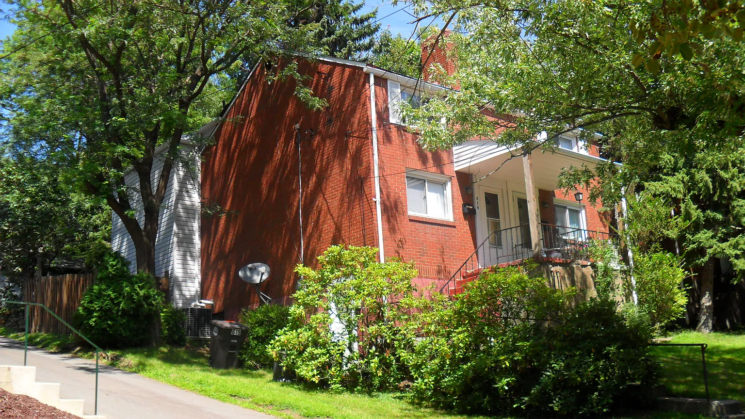 619 Delaware Ave photo 1