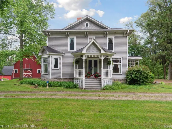 3790 Fisher Rd, Howell, MI 48855