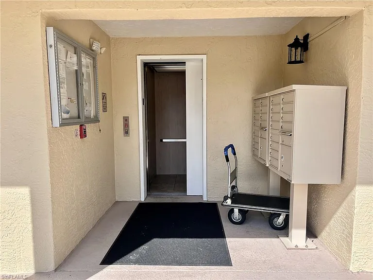 3685 Amberly Cir W #D305 — Photo 18