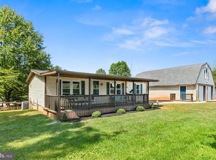 49 Pickett Rd, Dover, PA 17315