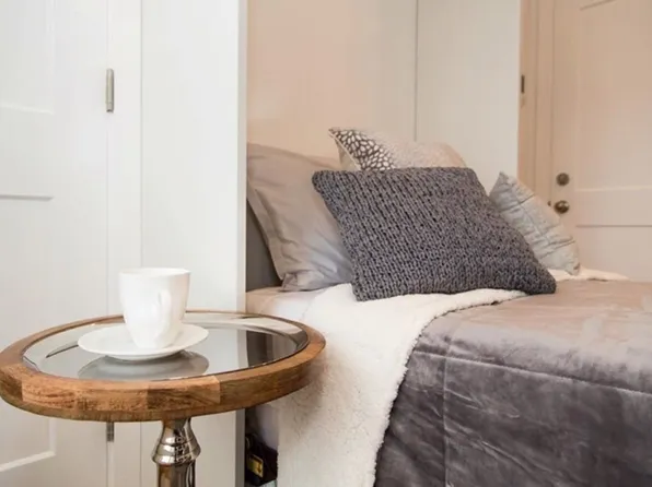 BOSTON COMFORT SUITES