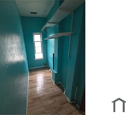 5 Esther St #3 — Photo 9