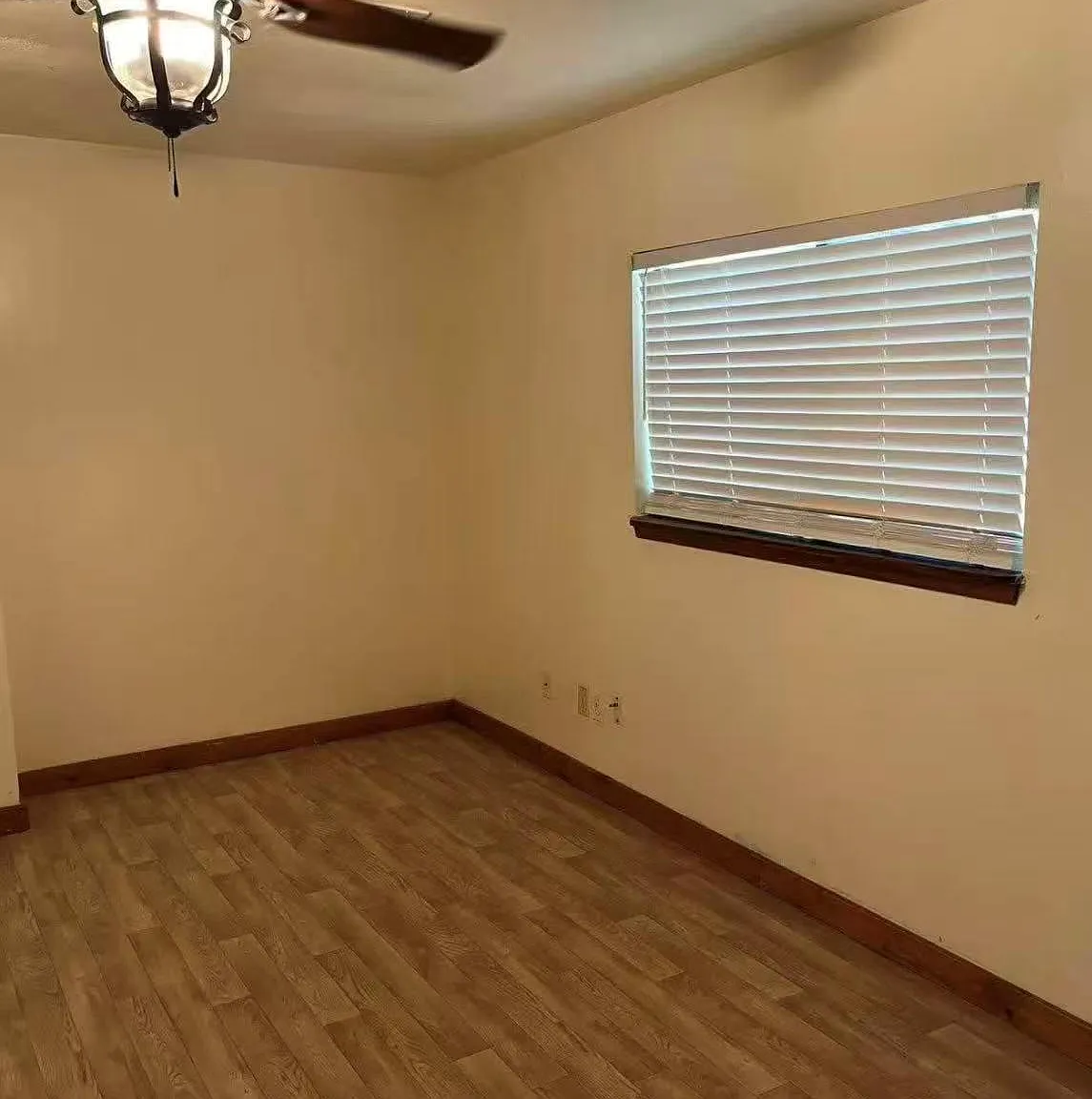 1 bed, 1.0 bath, 704 sqft, $799 — Photo 3