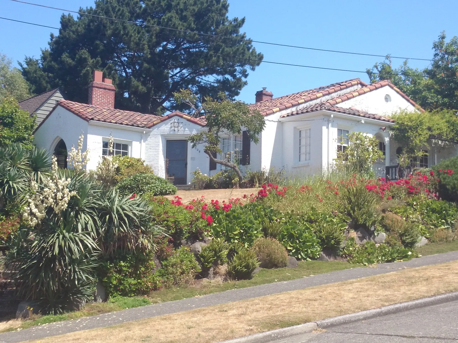 2504 29th Ave W photo 1