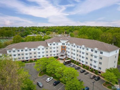 189 Forest Ave #215, Paramus, NJ, 07652