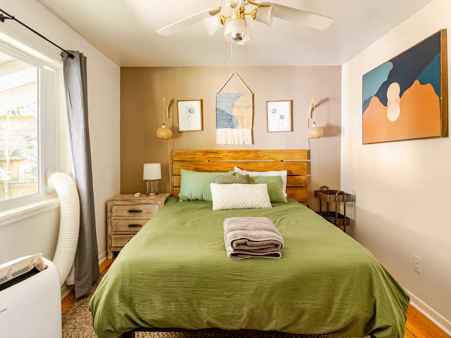 3 bed, 1344 sqft, $3,500 — Photo 4