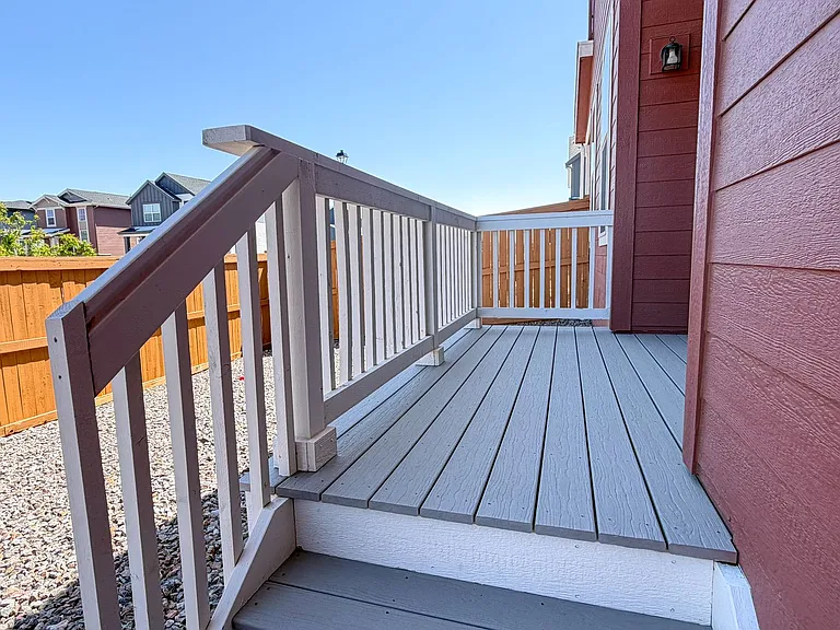 239 Adams St — Photo 31