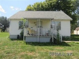 422 E 4th St, Ramsey, IL 62080