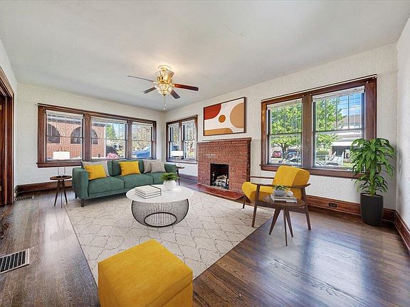 5th image of 2727 Cumberland St NW