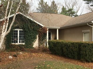 6571 Bent Tree Dr, Allendale, MI 49401