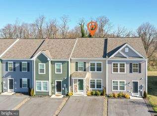 650 Thumper Dr, Ranson, WV 25438