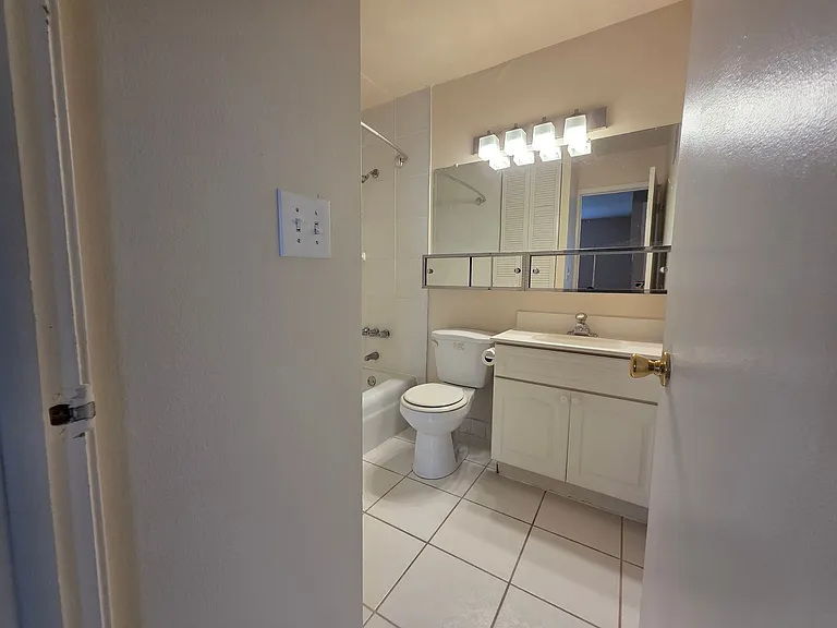 Ariel Place — Photo 58