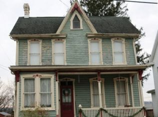 49 Clayton Ave, Waynesboro, PA 17268