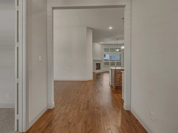 5th image of 2419 Thayne Dr