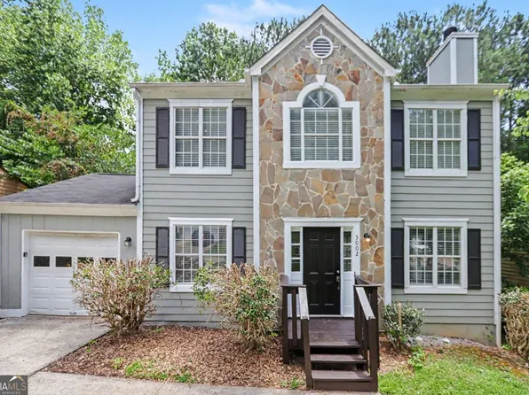3002 Cascade Manor Dr, Decatur, GA 30034