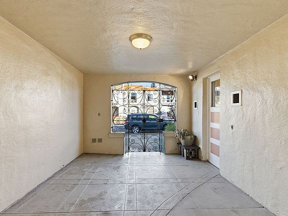3rd image of 1855 29th Ave