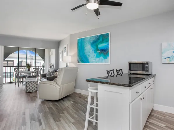 1023 Anglers Cv #E504, Marco Island, FL 34145