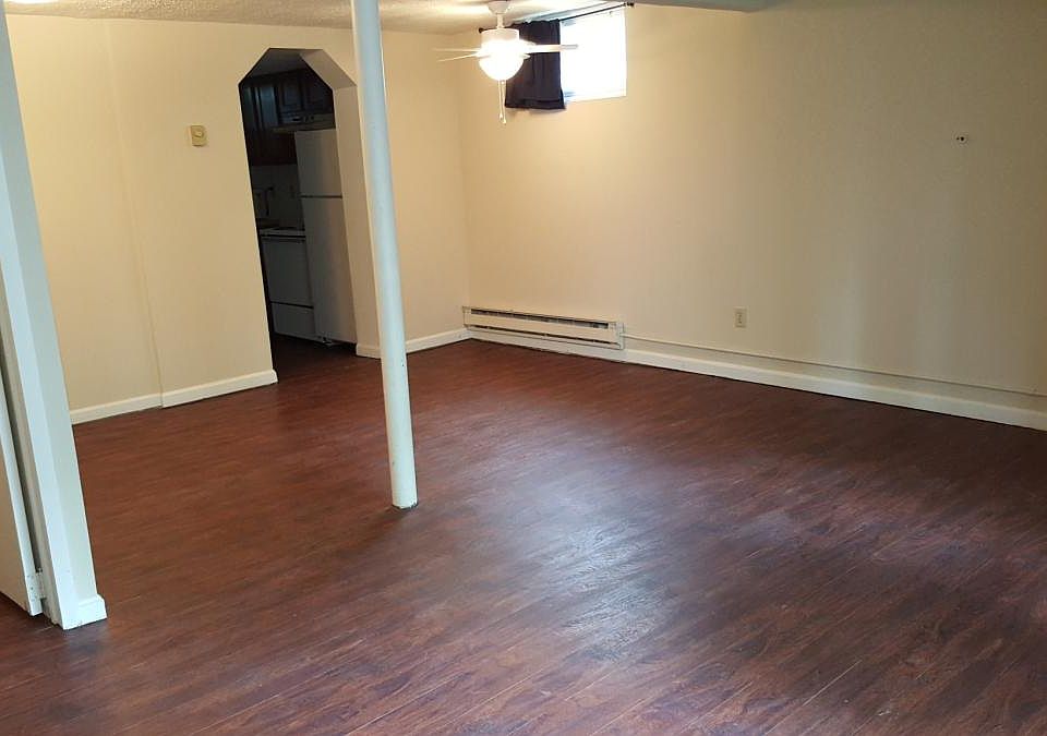 2nd image of 2908 Minto Ave #1