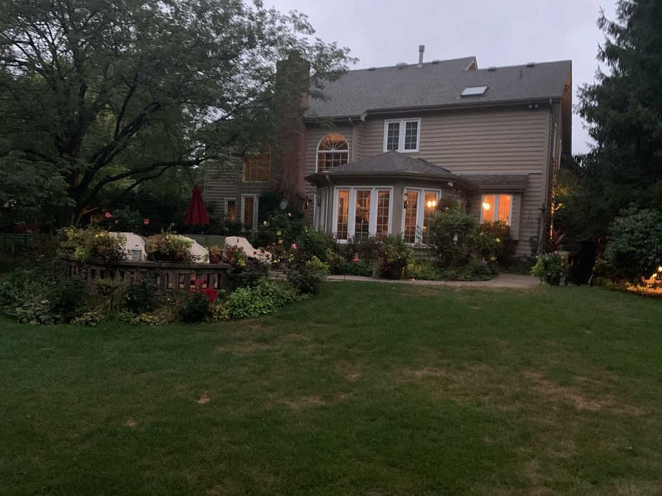 2nd image of 623 Gateshead Dr