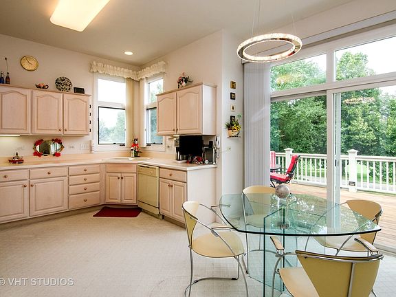 3rd image of 8 Spyglass Ct