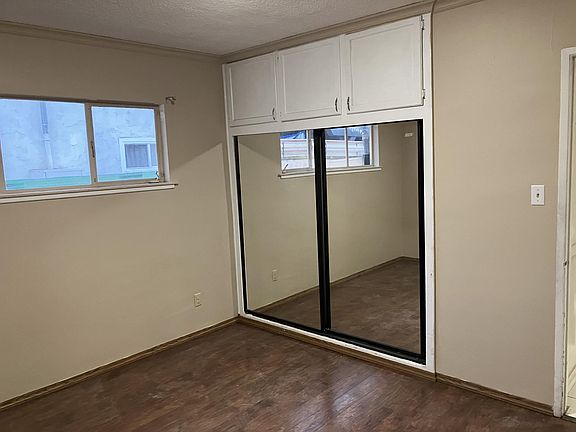 3rd image of 12028 Armsdale Ave