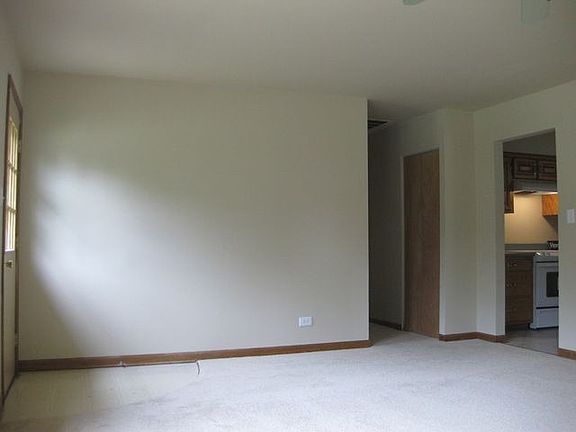 3rd image of 433 Allonby Dr