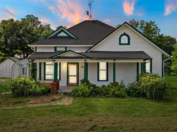 124 9th St, Columbus Junction, IA 52738