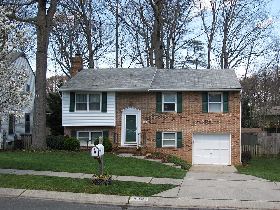1st image of 482 Ixworth Ct